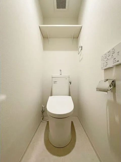 Infilink Asagaya Minami - Interior - ["Toilet seat", "Flooring", "Toilet"]