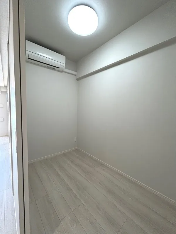 Due Hikifune - Interior - ["Flooring", "Floor", "Ceiling"]