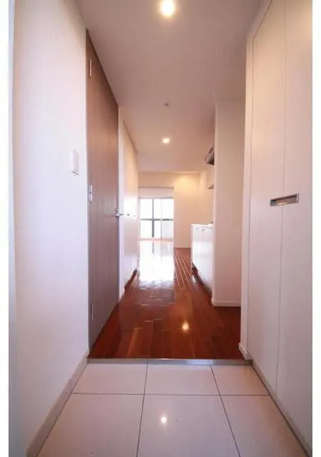 Ipse Kamata WEST - Interior - ["Flooring", "Floor", "Wood"]