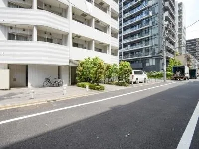 Cresidence Toranomon - Exterior - ["Building", "Plant", "Window"]