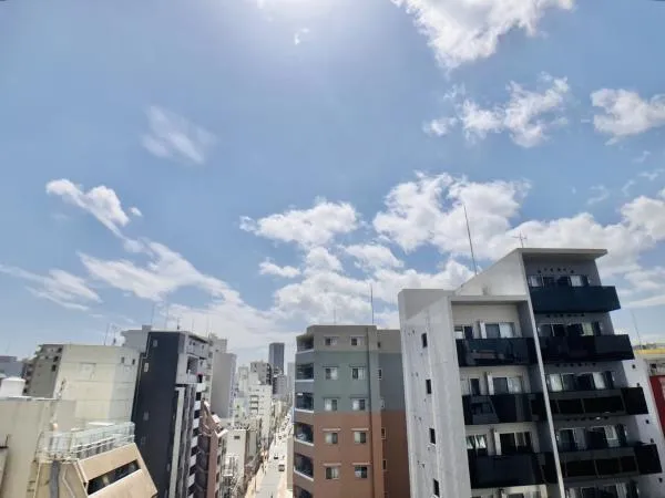 PREMIUM CUBE Ueno - Interior - ["Daytime", "Building", "Urban area"]