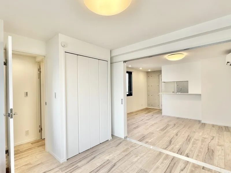 PREAS OHMORI - Interior - ["Flooring", "Floor", "Wall"]
