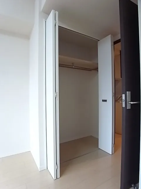 Ecology Toritsu University Residence - Interior - ["Wood", "Flooring", "Floor"]