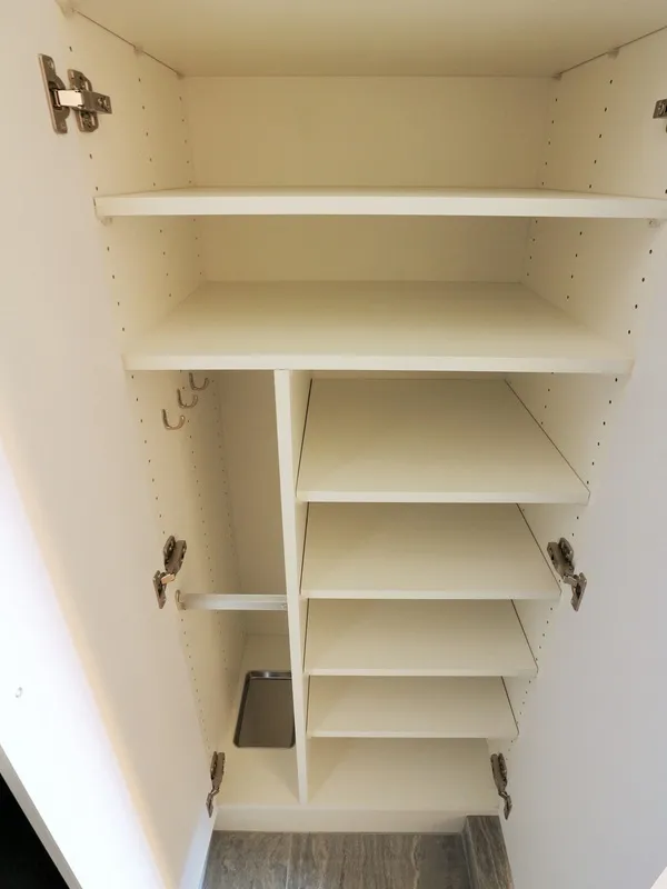 Struth Shinkoiwa - Interior - ["Wood", "Flooring", "Floor"]