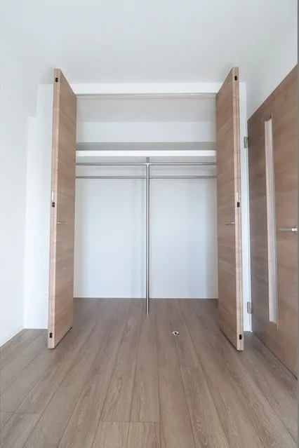 Alpha Court Yahiro - Interior - ["Fixture", "Building", "Wood"]