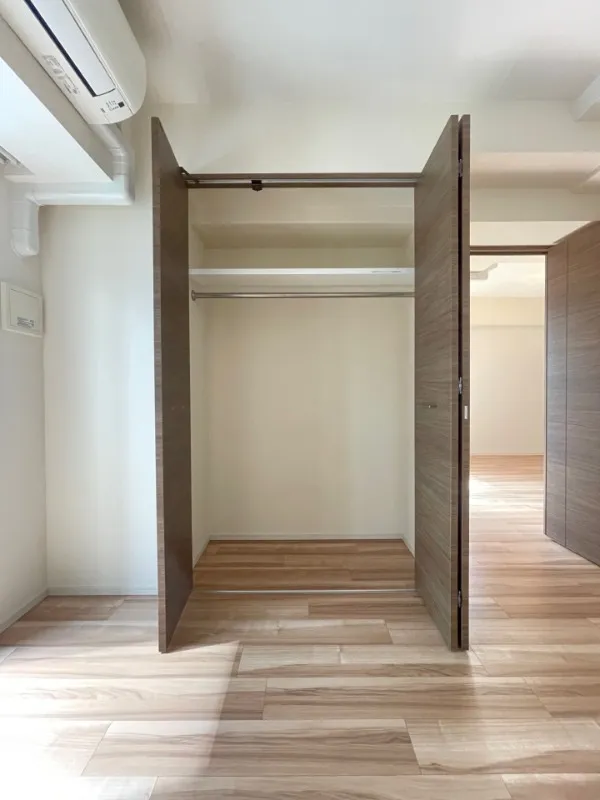 RESIDIA Sendagi - Interior - ["Flooring", "Floor", "Wood"]