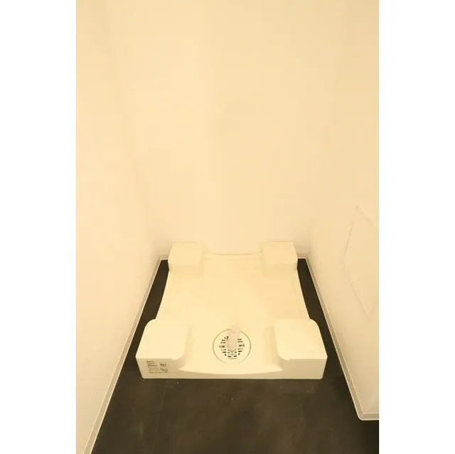 JP Noie Ebisu West - Interior - ["Beige", "Room"]