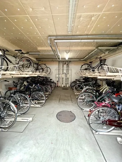 Residia Kamata V - Other - ["Bicycle", "Tire", "Wheel"]