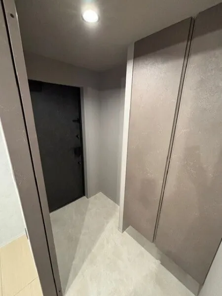 EXAM AKASAKA - Interior - ["Flooring", "Floor", "Grey"]