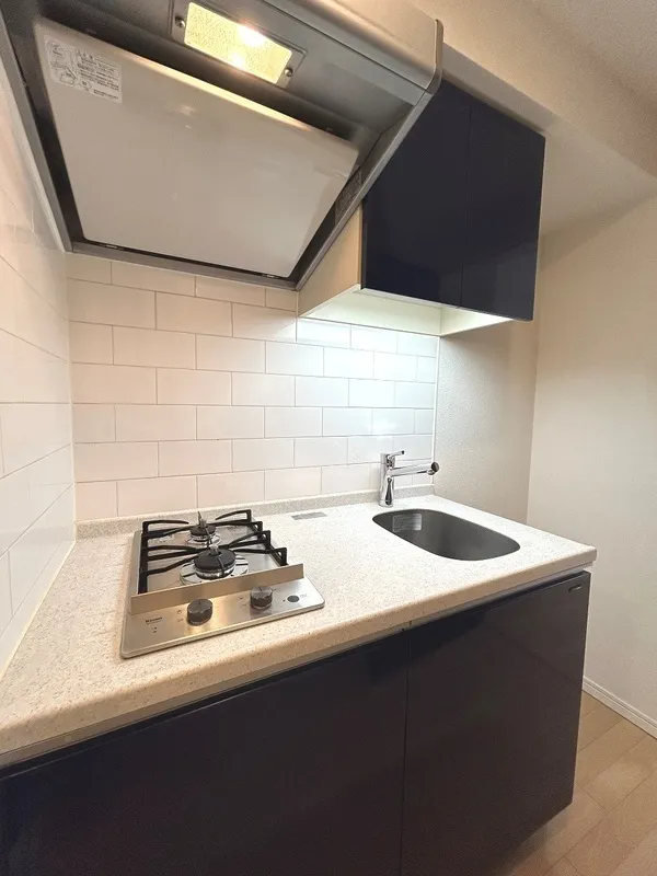 Esty Maison Oshima - Interior - ["Major appliance", "Kitchen stove", "Kitchen Appliance"]