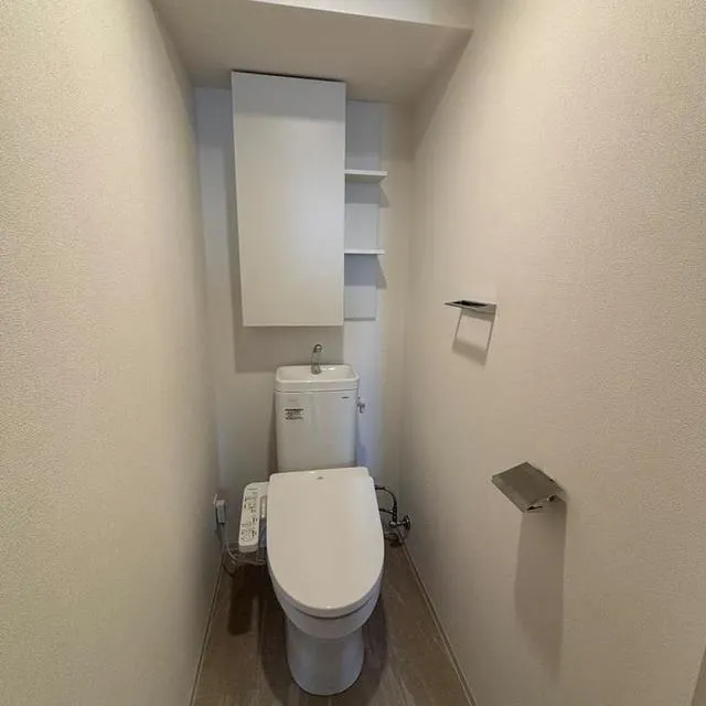 Park Axis Shinagawa Tennozu Isle - Interior - ["Toilet seat", "Plumbing fixture", "Flooring"]