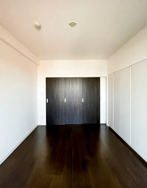 Vermelio Headquarters - Interior - ["Building", "Fixture", "Hall"]