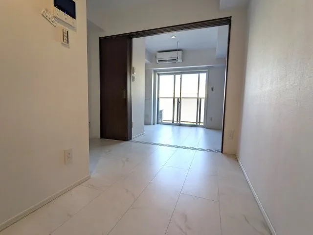 Harmony Residence Kamata Art Villa - Interior - ["Flooring", "Floor", "Apartment"]