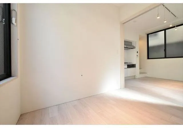 EXAM Shimokitazawa II - Interior - ["Wood", "Flooring", "Fixture"]