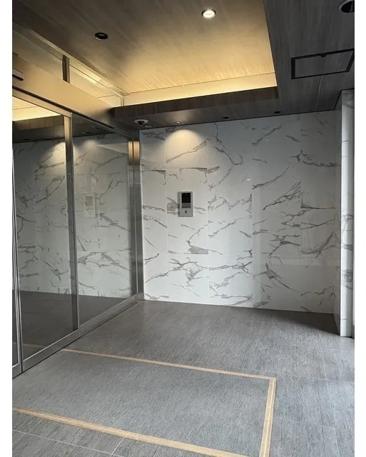 Imperial Flat Musashikoyama - Exterior - ["Flooring", "Floor", "Ceiling"]