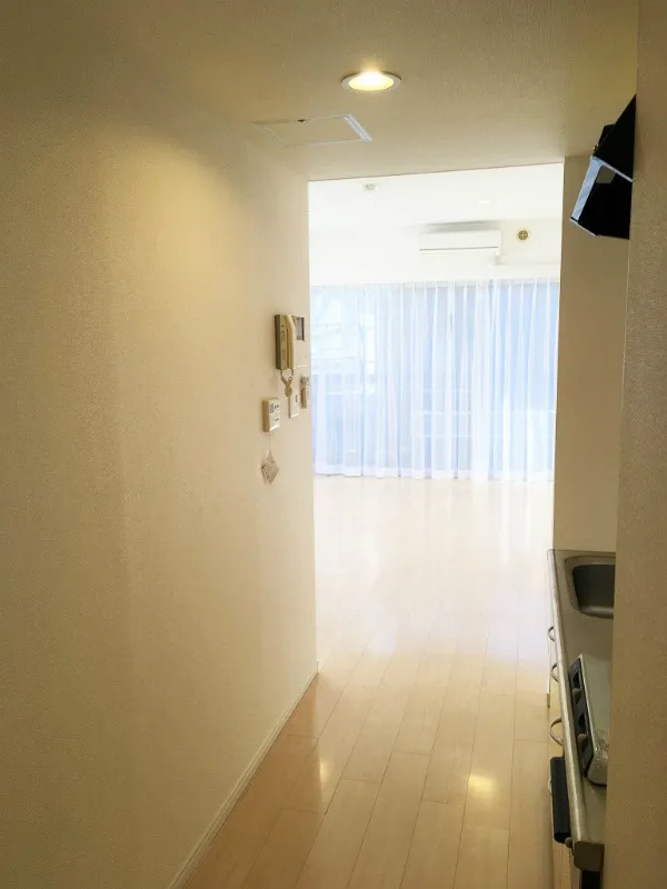 Taishido East - Interior - ["Fixture", "Wood", "Building"]