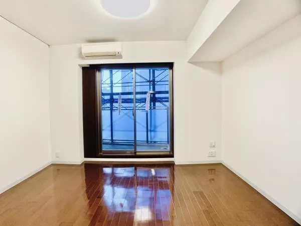 My Plaisir Hiroo - Interior - ["Building", "Window", "Fixture"]