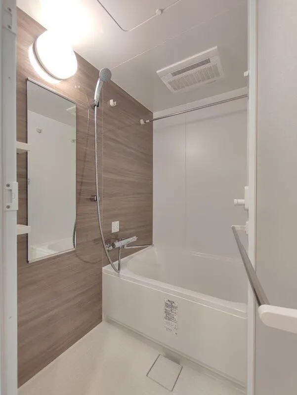 Cross Residence Takadanobaba - Interior - ["Flooring", "Plumbing fixture", "Bathroom"]