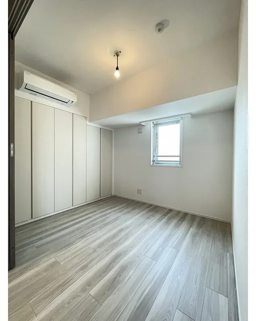 Stylio Kamata West - Interior - ["Flooring", "Floor", "Ceiling"]