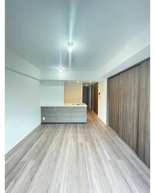 Comforia Liv Nagafukucho - Interior - ["Flooring", "Wood", "Floor"]