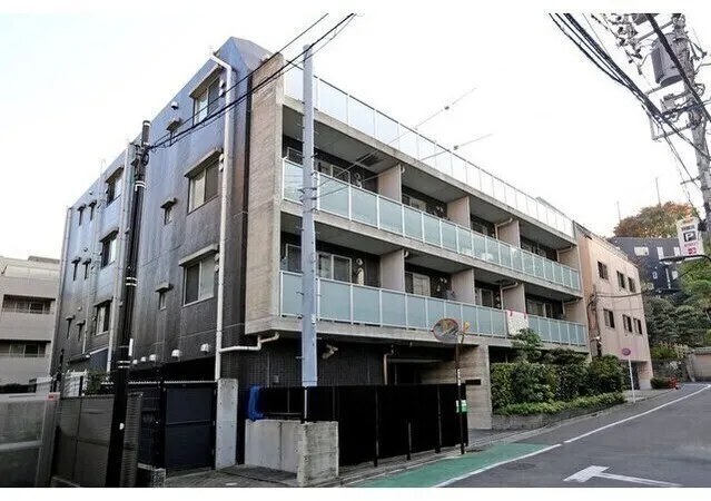 Saint-Pies Nezu - Exterior - ["Building", "Property", "Architecture"]