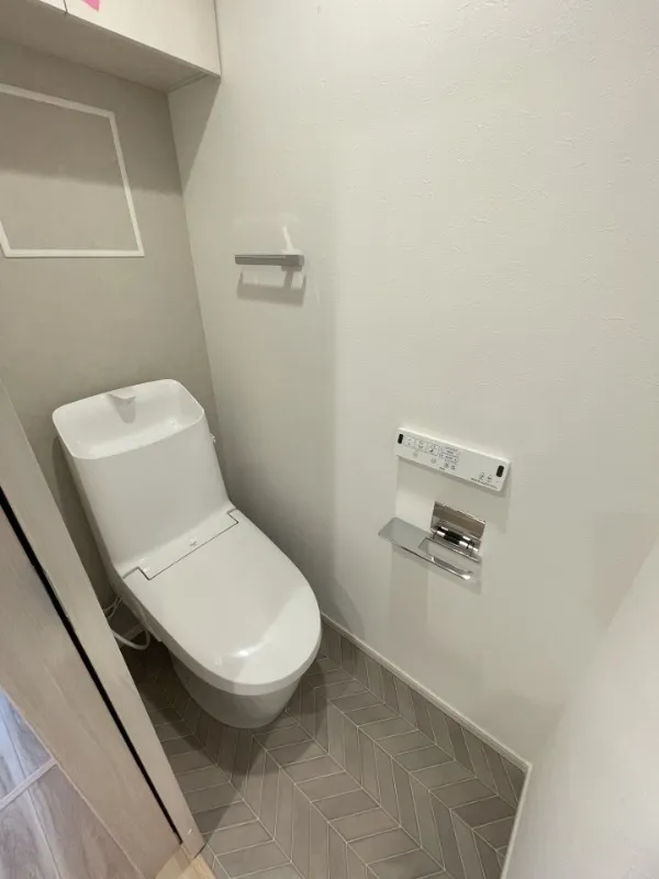 Crevia Rigze Kamata Nishi - Interior - ["Toilet seat", "Flooring", "Toilet"]