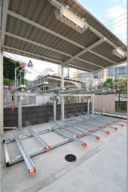 Predia Court Yoyogi Uehara - Other - ["Building", "Sky", "Shade"]