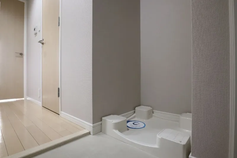 Castalia Omori II - Interior - ["Flooring", "Floor", "Room"]