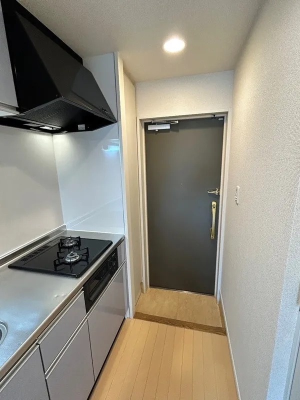 Misuz Court Monzen-Nakacho - Interior - ["Wood", "Flooring", "Floor"]