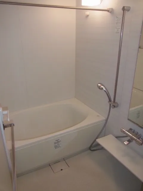 The Wangan Tower Rex Garden - Interior - ["Floor", "Bathroom", "Plumbing fixture"]