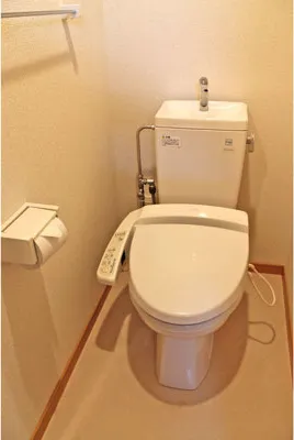 Sky Court Kudanshita - Interior - ["Toilet seat", "Toilet", "Plumbing fixture"]