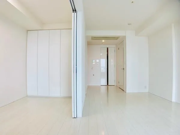 Park Tower Grand Sky - Interior - ["Fixture", "Building", "Hall"]