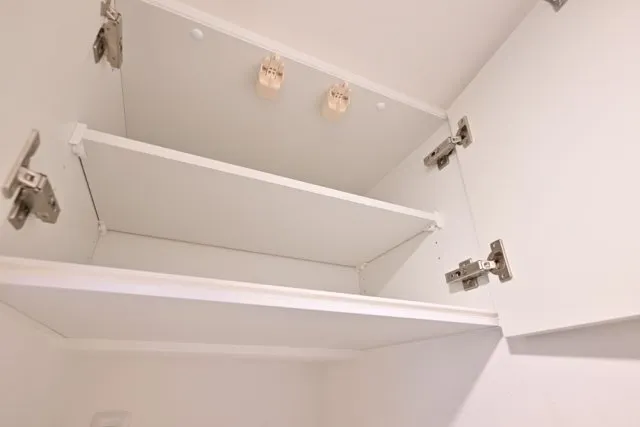 Ruygo Oshiage - Interior - ["Wood", "Silver", "Household hardware"]