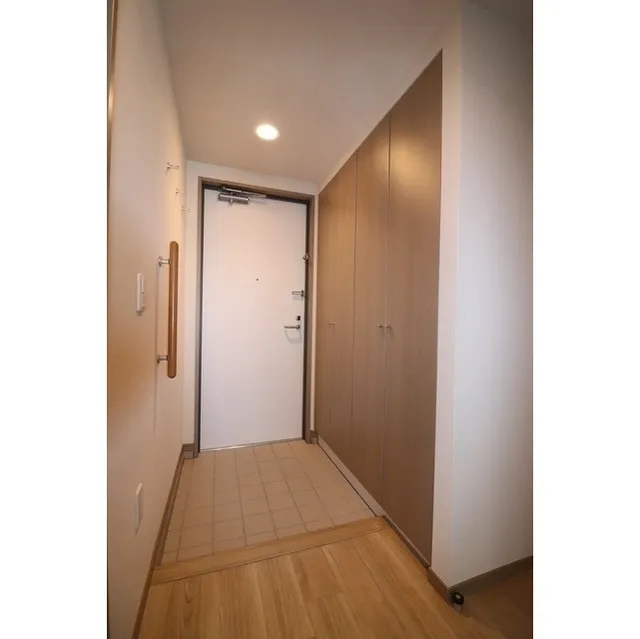 Toyosu Ciel Tower - Interior - ["Fixture", "Door", "Wood"]
