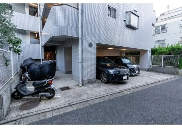 PATH Nakarokugo - Exterior - ["Automotive lighting", "Automotive Exterior", "Automotive Parking Light"]