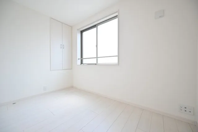 Prague Terrace, In Front Of The University Of Tokyo - Interior - ["Flooring", "Floor", "White"]