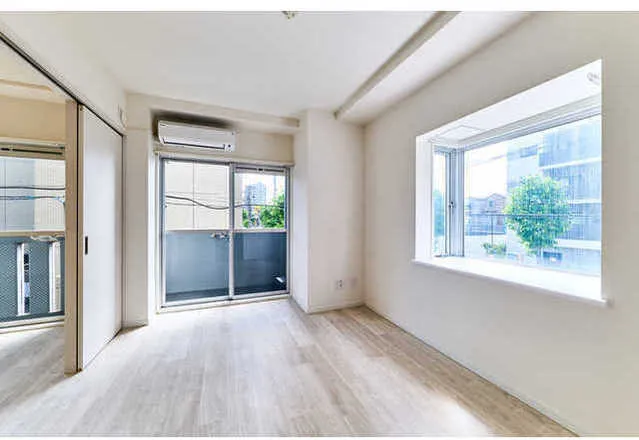 Comforia Hikifune - Interior - ["Apartment", "Floor", "Condominium"]