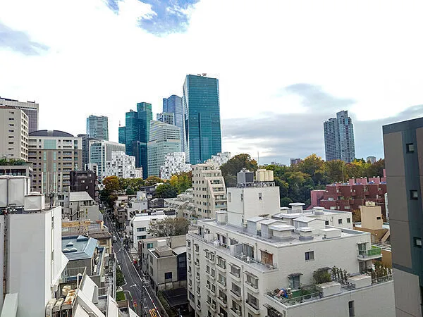 Proud Akasaka, 10th floor