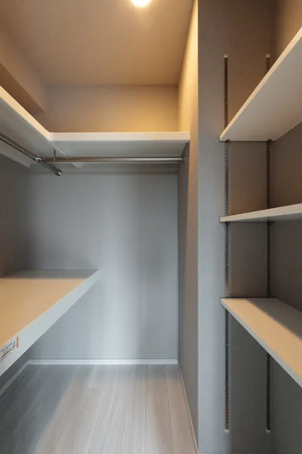 Terra Silk Forest - Interior - ["Wood", "Flooring", "Ceiling"]