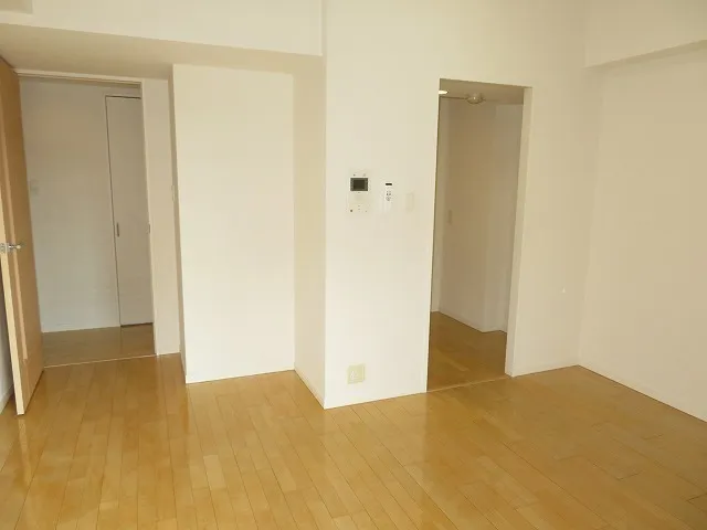 Esty Maison Oshima - Interior - ["Floor", "Flooring", "Wood flooring"]