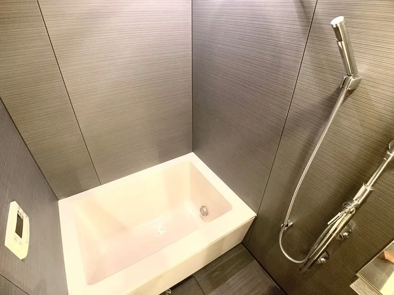 Pratique Kiyosumi Shirakawa - Interior - ["Flooring", "Plumbing fixture", "Bathroom"]