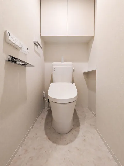 AIFLAT Shinagawa Togoshi Parkside - Interior - ["Toilet seat", "Toilet", "Flooring"]