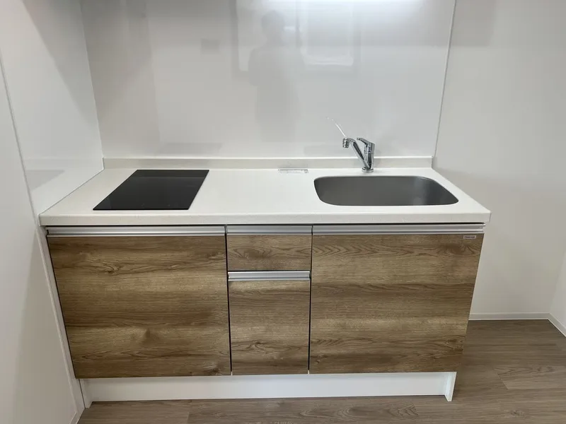 ALATO Morishita II - Interior - ["Flooring", "Floor", "Sink"]