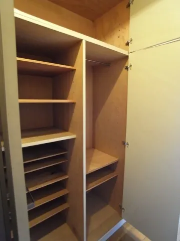 Green Capital Chitose Funabashi - Interior - ["Wood", "Flooring", "Shelving"]