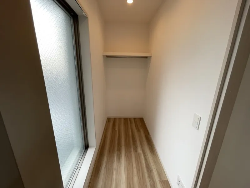 Crevia Rigze Kamata Nishi - Interior - ["Wood", "Flooring", "Floor"]