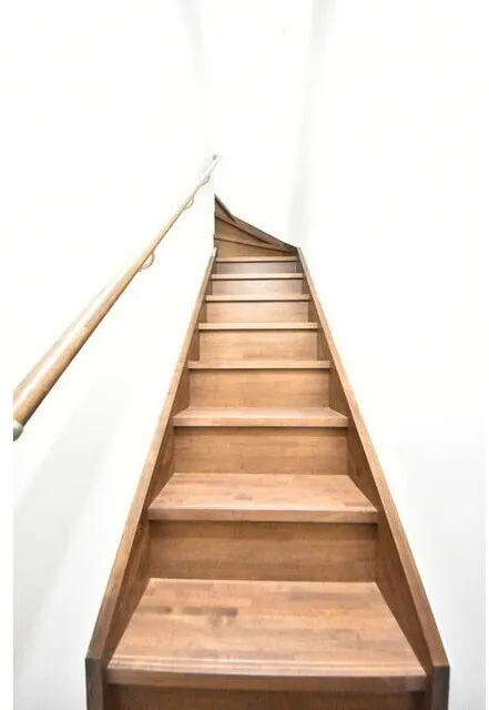 Covent Garden - Interior - ["Stairs", "Wood", "Handrail"]