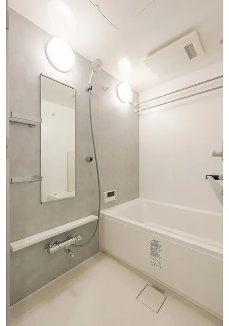 Comforia Higashiueno - Interior - ["Plumbing fixture", "Shower head", "Building"]