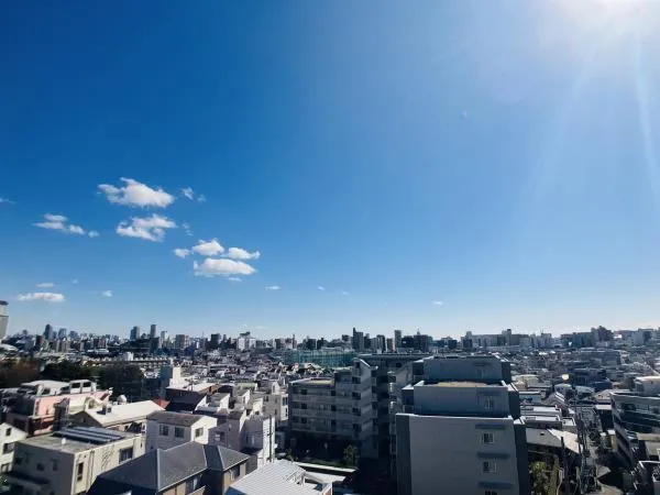 Brillia Ist Sangenjaya Ivy Terrace - Interior - ["Blue", "Daytime", "Urban area"]