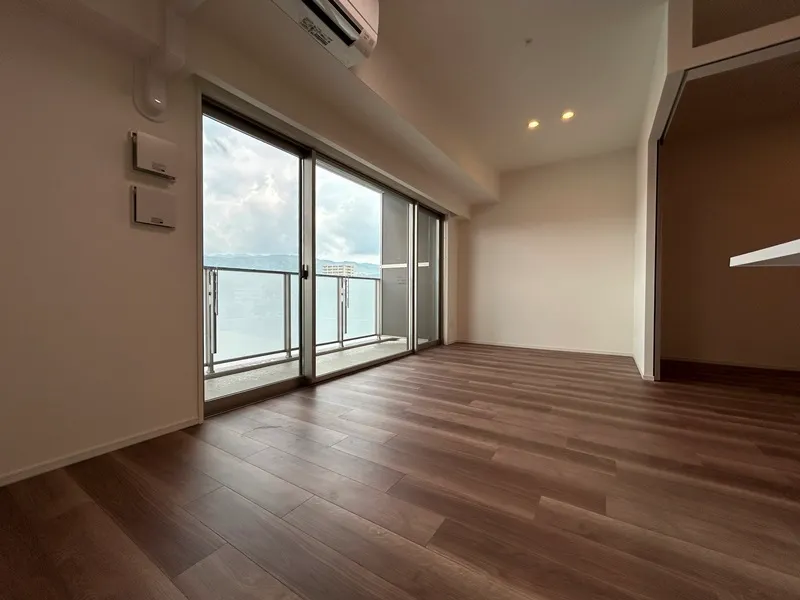 LiveCasa Nishinomiya - Interior - ["Flooring", "Wood flooring", "Floor"]