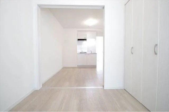 White Tooth Terrace - Interior - ["Fixture", "Rectangle", "Wood"]